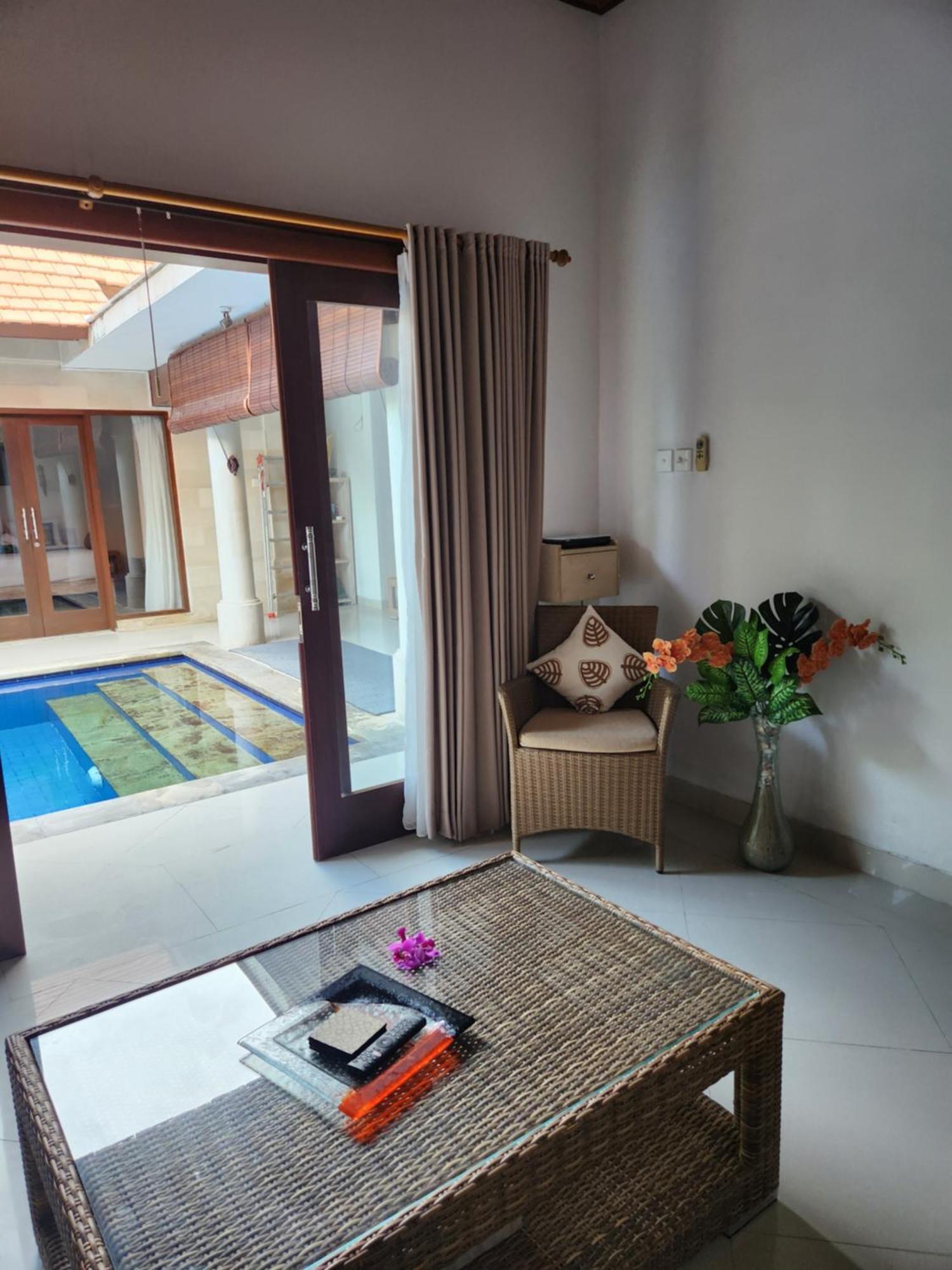 Taman Kesari Villas Sanur Екстериор снимка